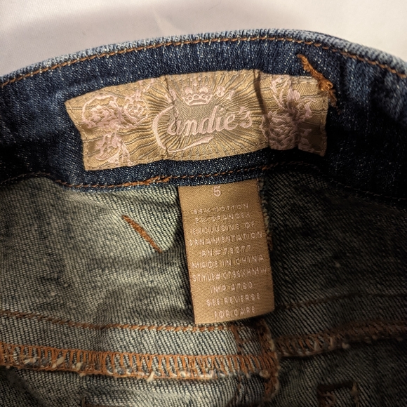 Candies Y2K Jean Skirt Embroidered Floral And Riveting. Size 5. - Picture 8 of 8